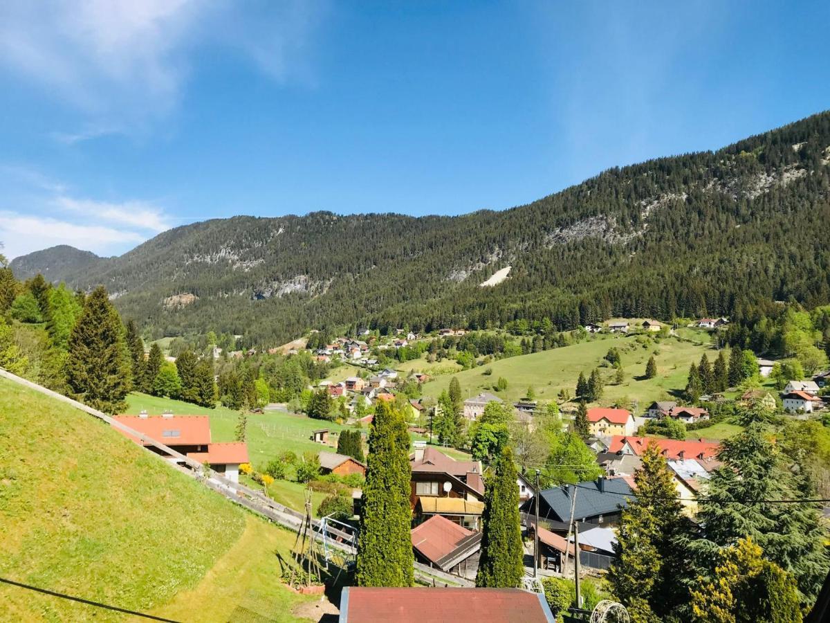Haus Lahner Villa Bad Bleiberg Bagian luar foto